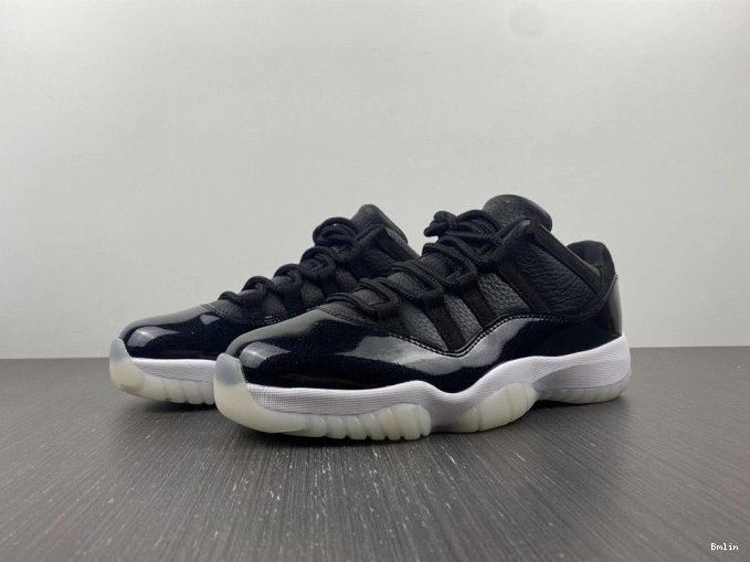 Bmlin Shoes AV2187-001 Air 72-10 Low Jordan 11 Retro 0709